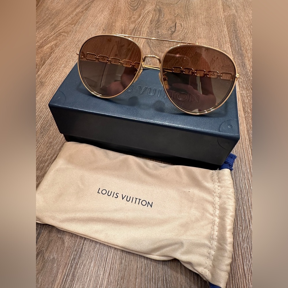 Louis Vuitton Z1539E My LV Chain Pilot Sunglasses